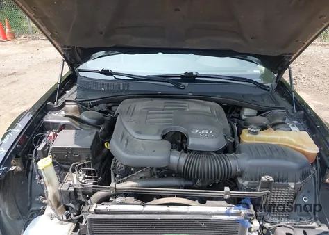 2013 Chrysler 300C from USA, damaged, VIN 2C3CCAEG9DH632498